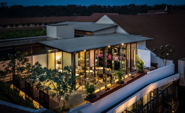 Siem Reap: The Aviary Hotel