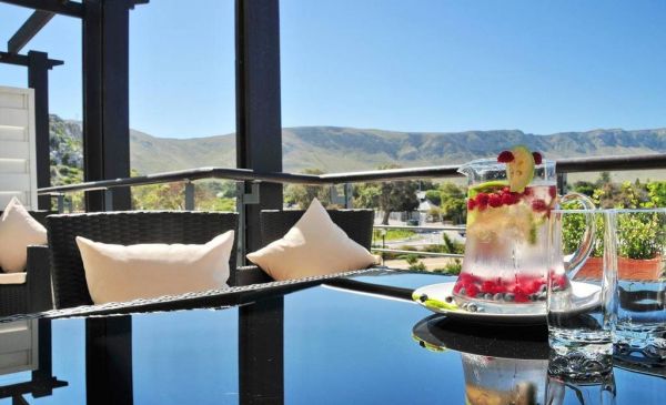 Hermanus: The Whale Coast All Suite Hotel