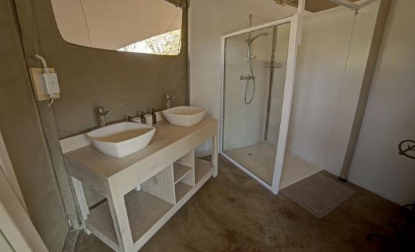 Damaraland: Malansrus Tented Camp