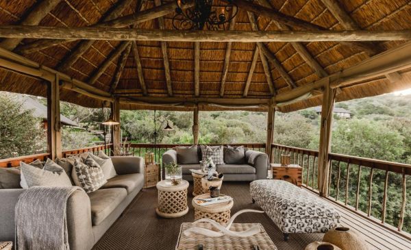 Addo: Amakhala Game Reserve - Bukela Game Lodge